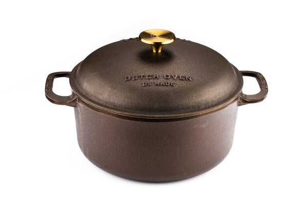 https://cdn.shopify.com/s/files/1/0780/9439/files/smithey-dutch-oven-1_600x600.jpg?v=1694717335