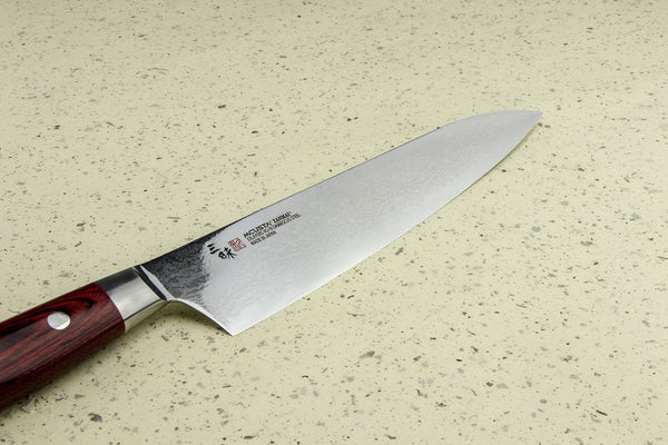 https://cdn.shopify.com/s/files/1/0780/9439/products/mcusta-pro-flame-gyuto-210-2_600x600.jpg?v=1561595332