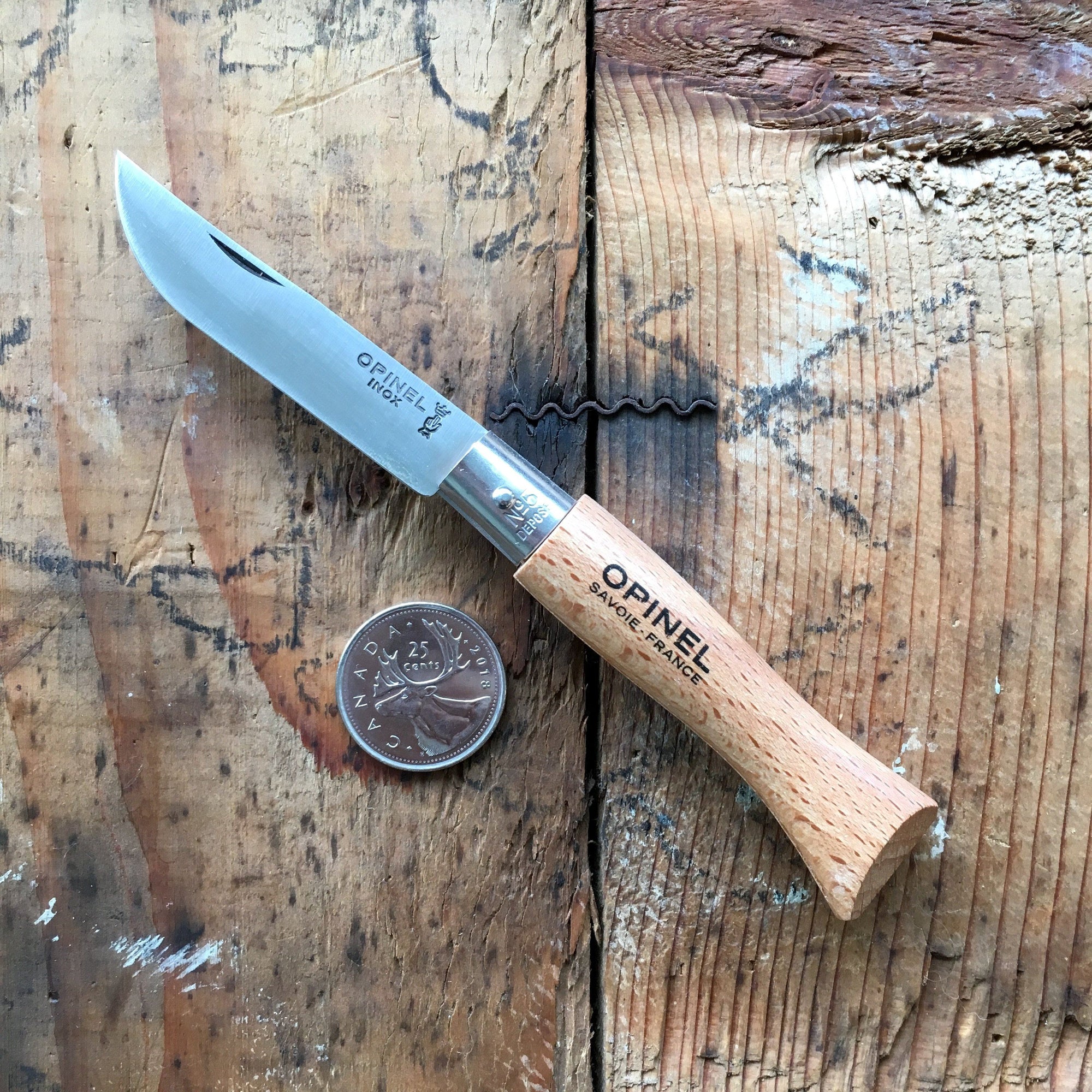  Opinel No. 07 Carbone - Carbon Steel Folding Pocket Knife,  Beechwood Handle, 3.07 in Blade, Virobloc Safety Locking Collar, Made in  France since 1890 : Sports & Outdoors