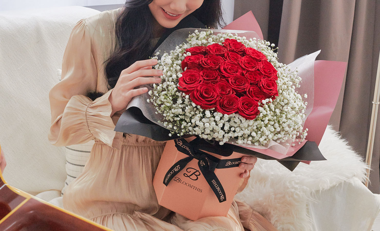 Aphrodite Red Rose Flower Box | BloomThis