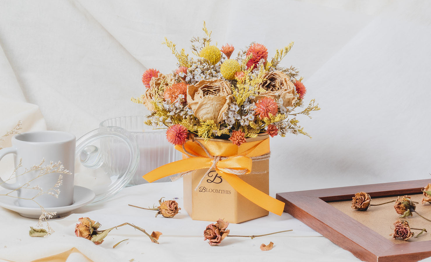 bloomthis-blog-for-him-flowers-gifts-for-every-occasion-08-myrtle-dried-flower-box