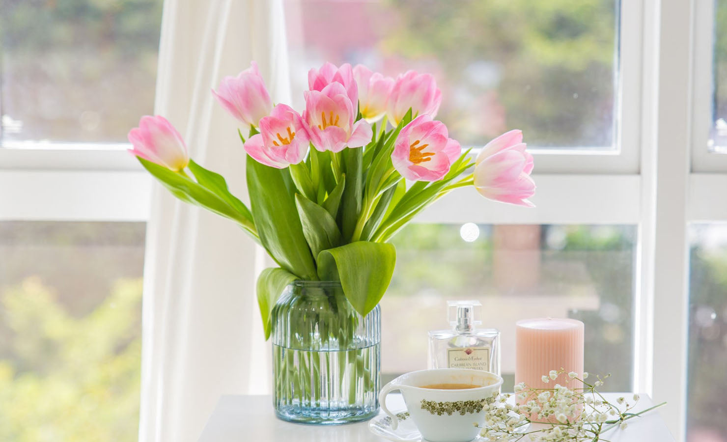 bloomthis-blog-whats-my-horoscope-flower-zodiac-flower-03-aquarius-tulips