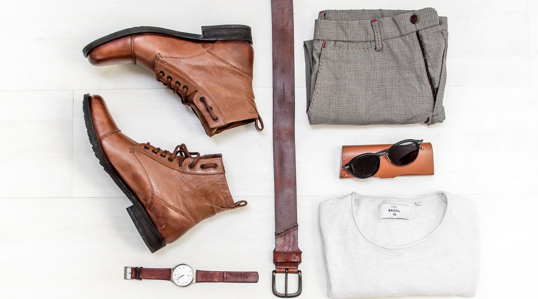 leather-belt-flatlay-with-accessories