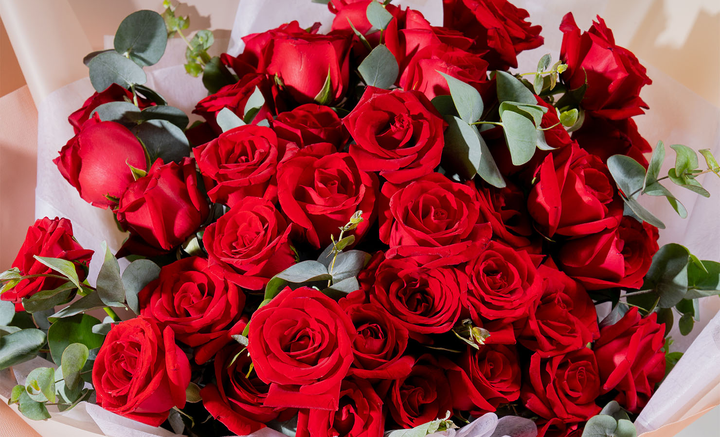 bloomthis-qixi-festival-gift-guide-02-ashley-red-rose-bouquet