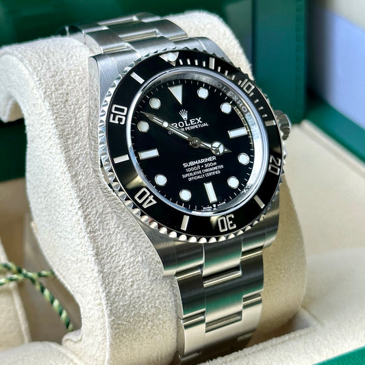 Rolex 126610LV Submariner Date 126610LV Kermit GREEN Ceramic Bezel 41MM 2023  (50202)