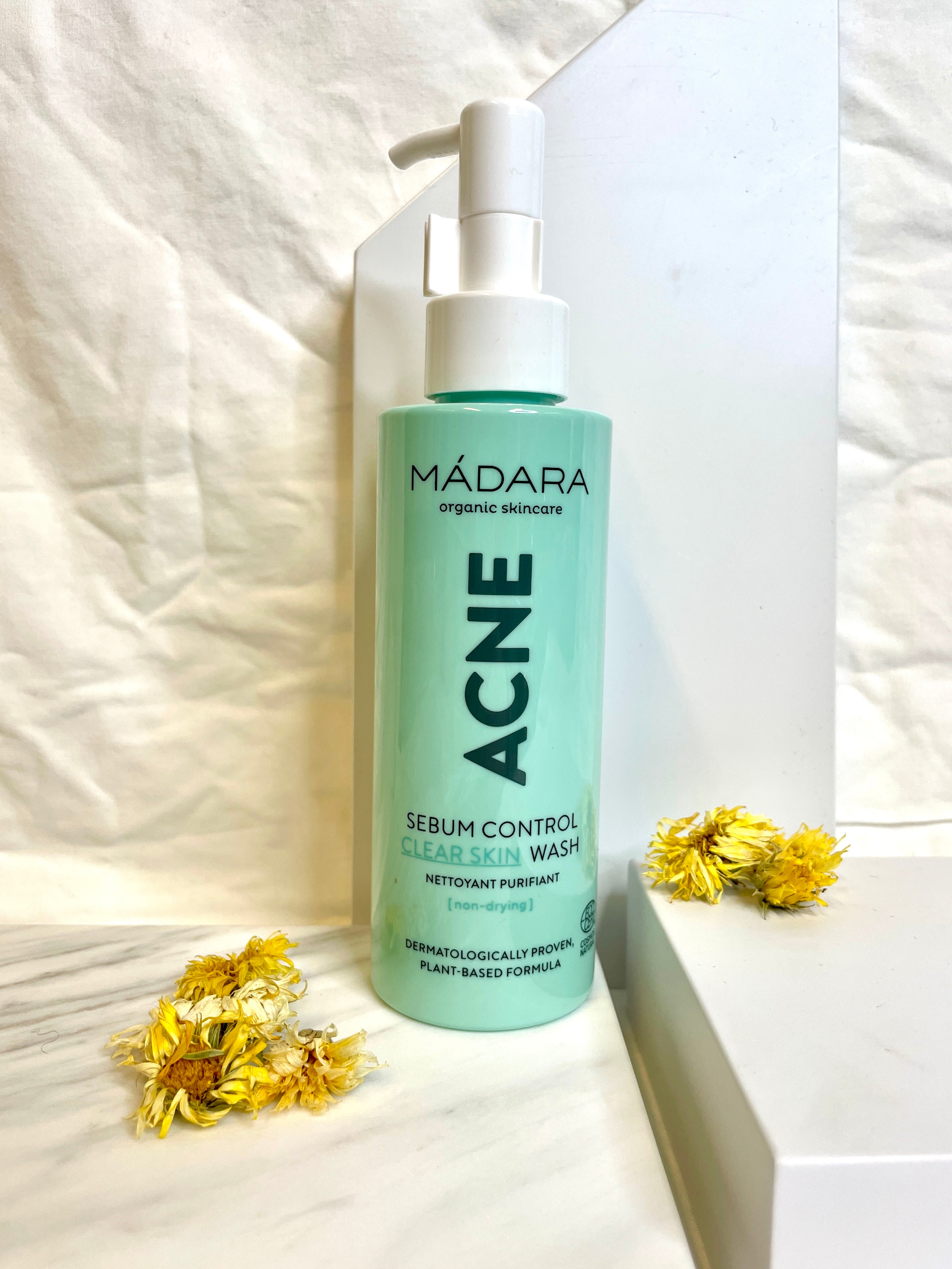 Billede af MADARA ACNE Sebum Control Clear Skin Wash