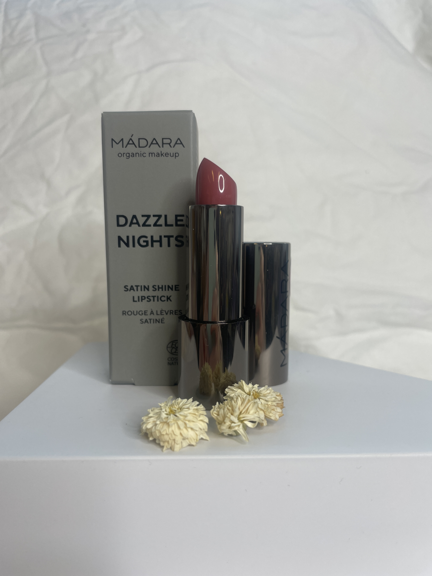 Billede af MADARA DAZZLE NIGHTS Satin Shine Lipstick, #501 FLATTERY