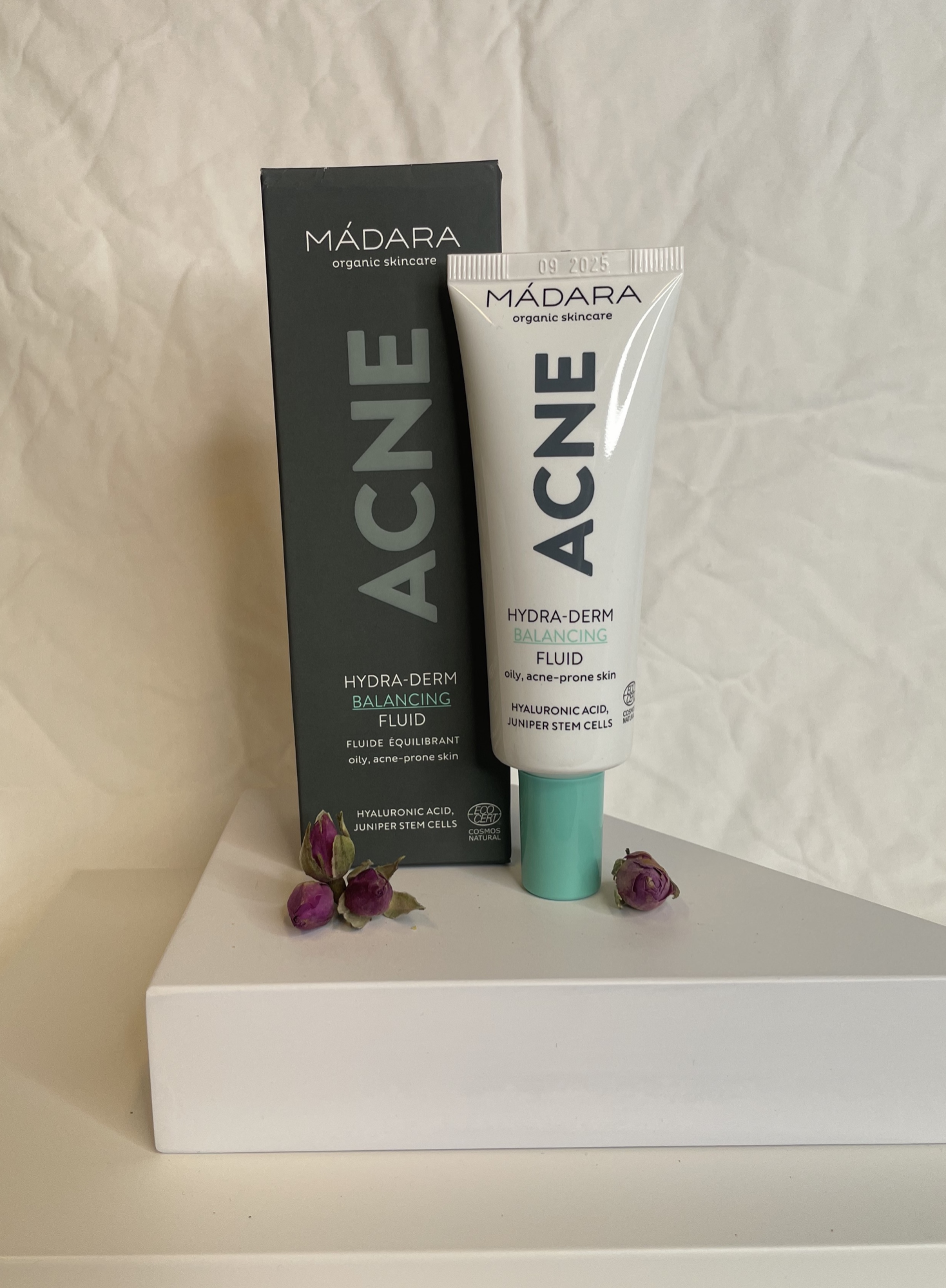 Billede af MADARA ACNE Hydra-Derm Balancing Fluid