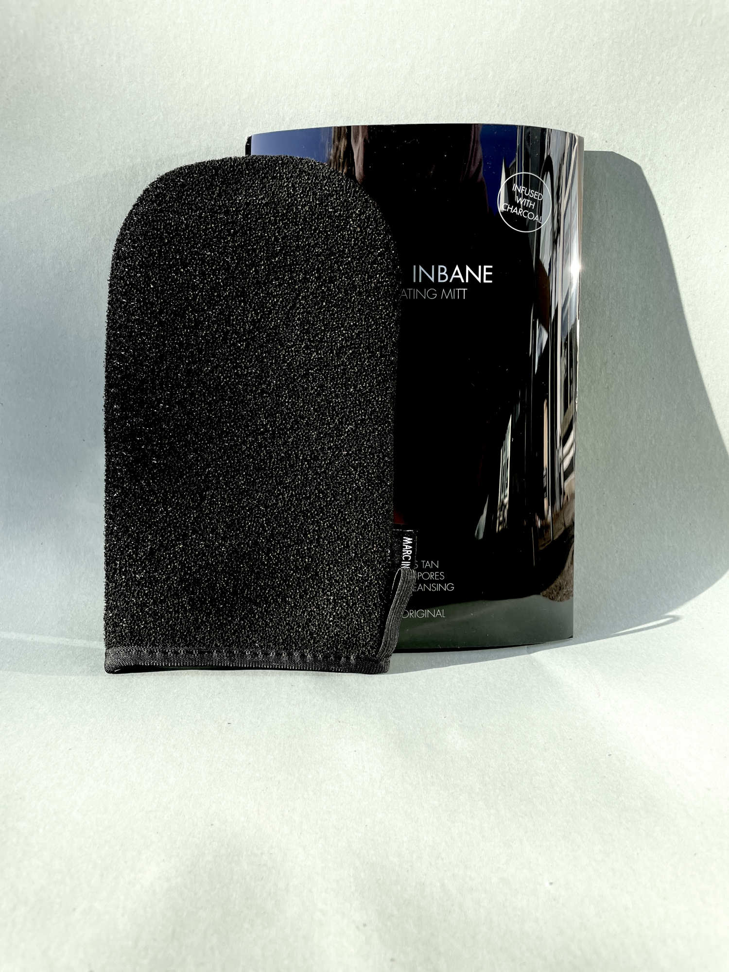 Billede af Marc Inbane Exfoliating Mitt