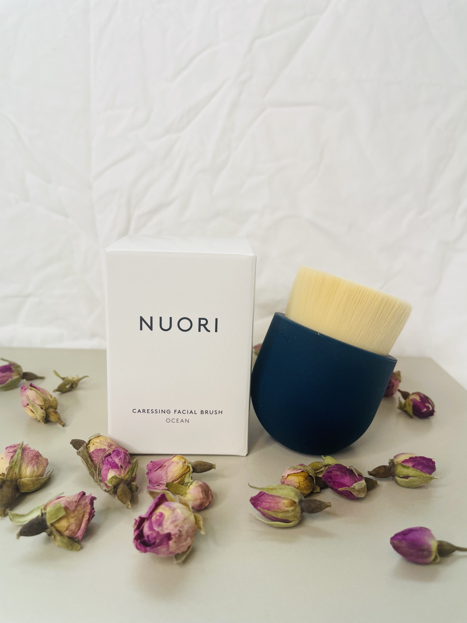 Billede af NUORI Caressing Facial Brush - Ocean