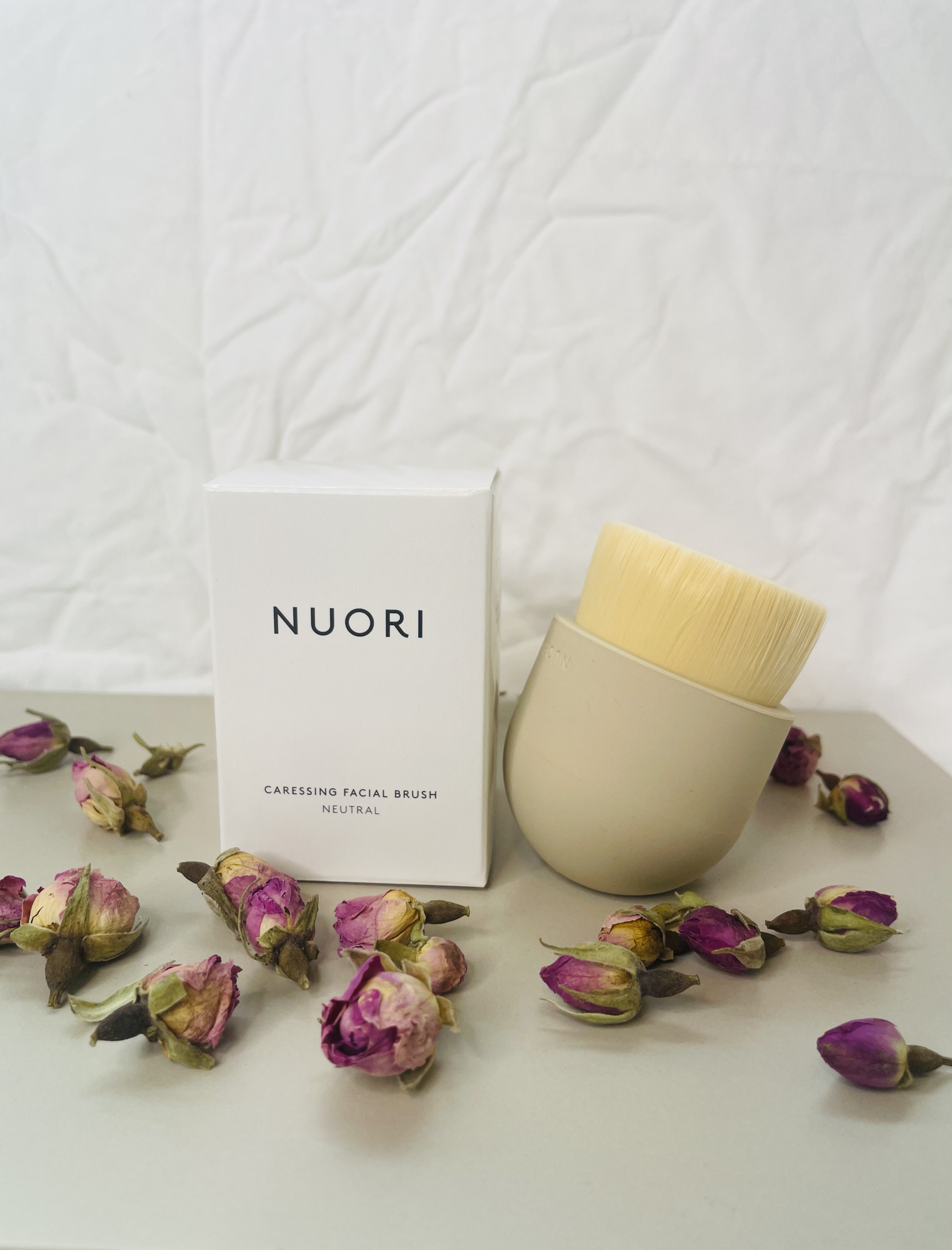 NUORI Caressing Facial Brush, Neutral