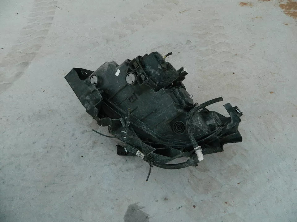 BMW 328 328I 328XI SEDAN RIGHT PASSENGER SIDE HEADLIGHT ASSEMBLY W/O XENON OEM