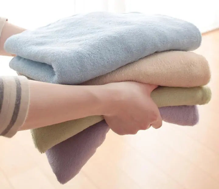 洗濯でお好みのやわらかさ、香りを変えることができるコットンタオルのパッド・シーツです。