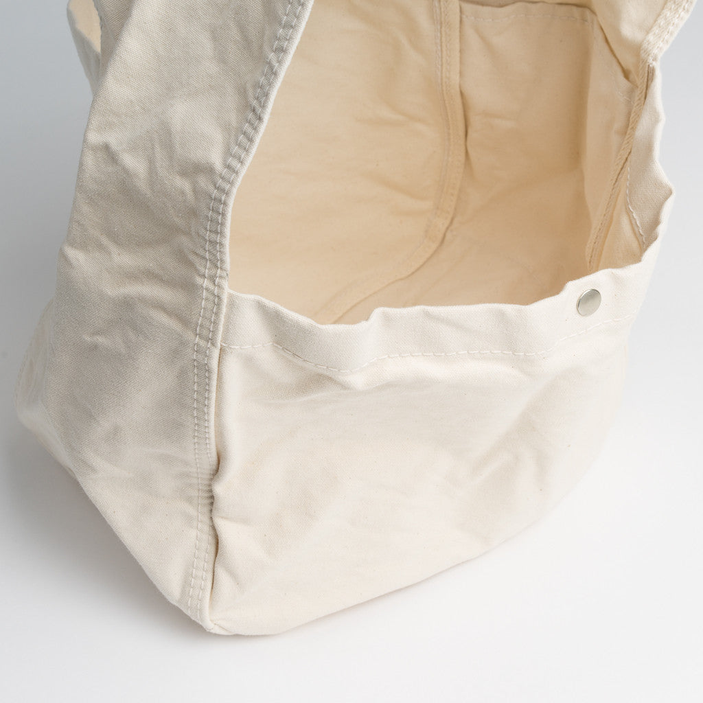Cotton canvas shoulder bag in off-white – wabizest