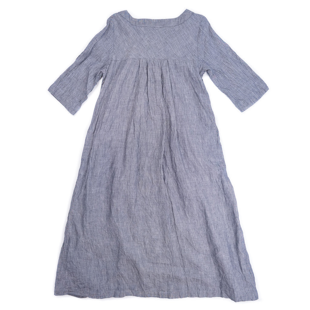 Dress in fine blue striped linen with gathered pockets – wabizest