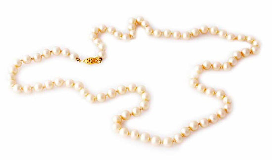 Vintage pearl necklace