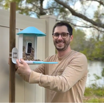 birdfy-feeder-blue-review.png__PID:8c7c1abd-1866-4223-a2cf-ba938a362336