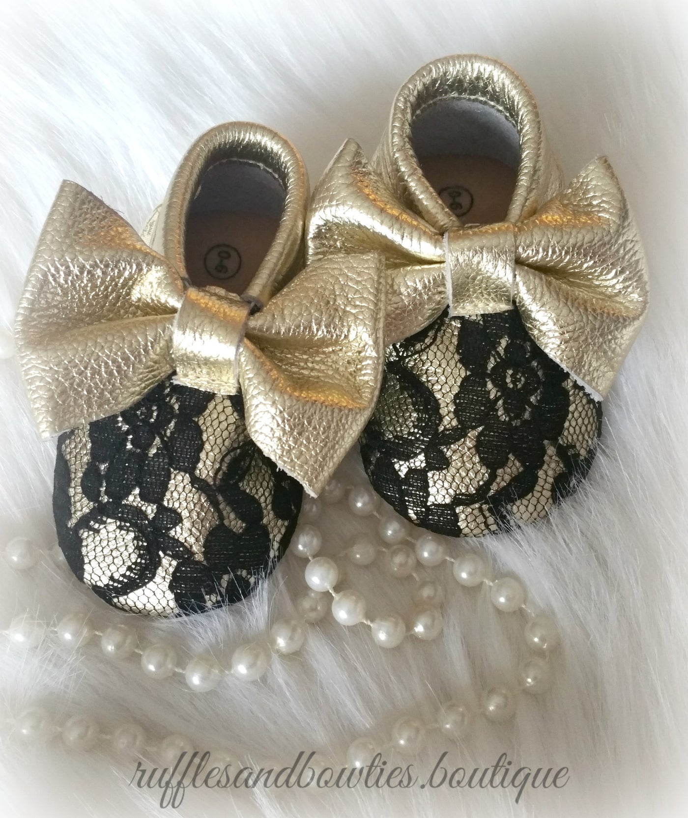 baby girl gold bow