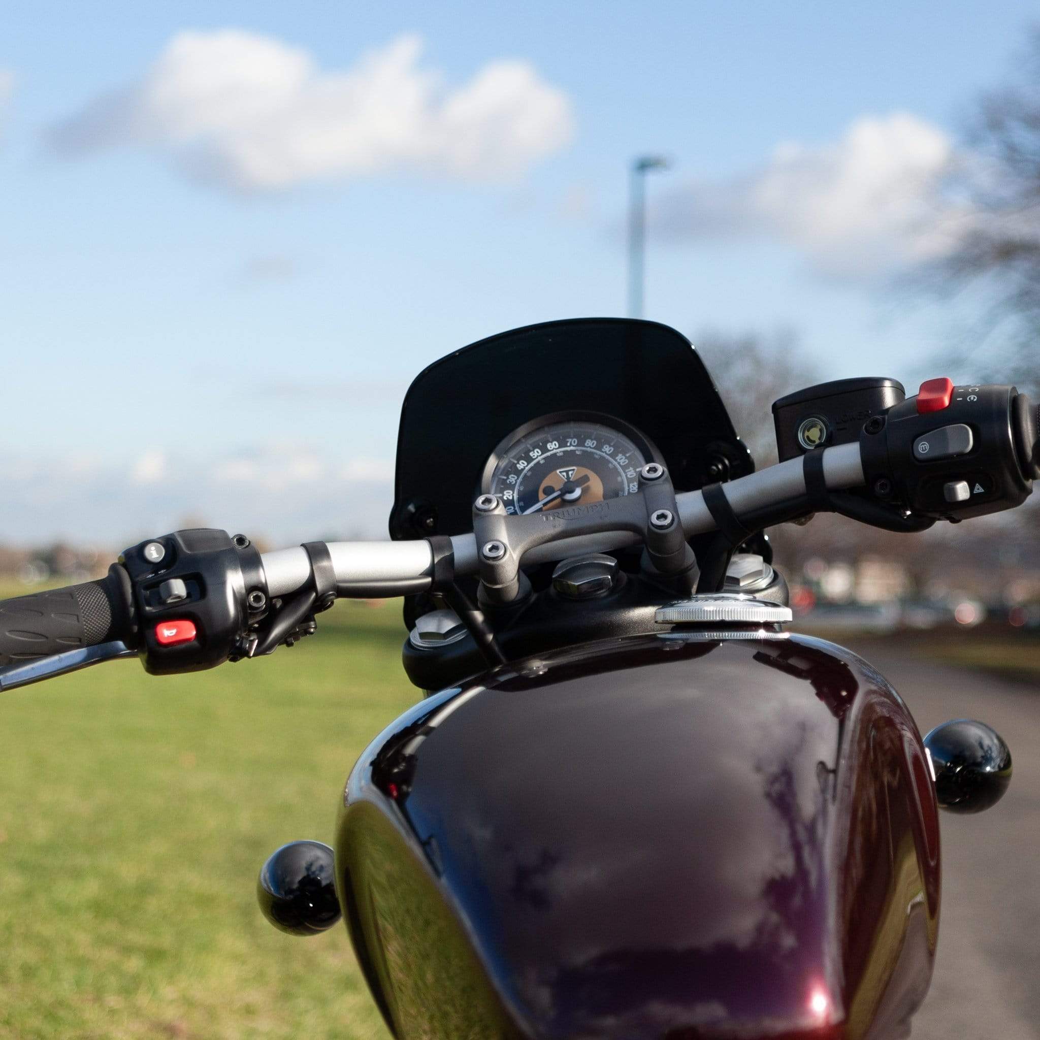 triumph bobber windshield