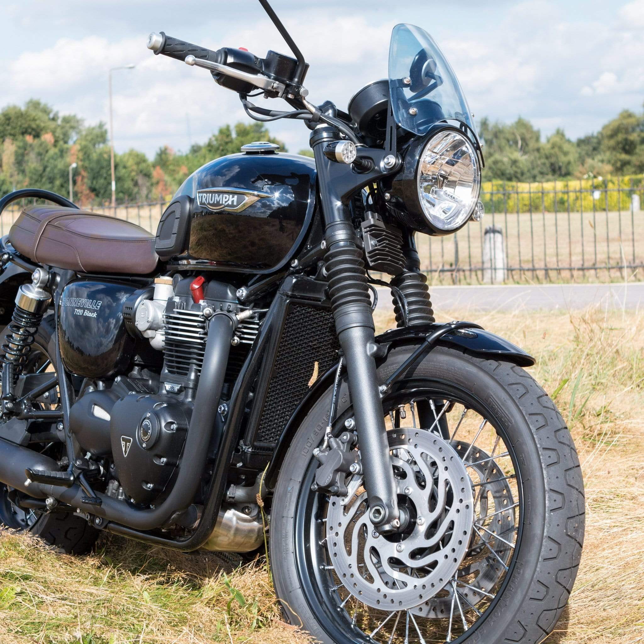 triumph bonneville touring screen