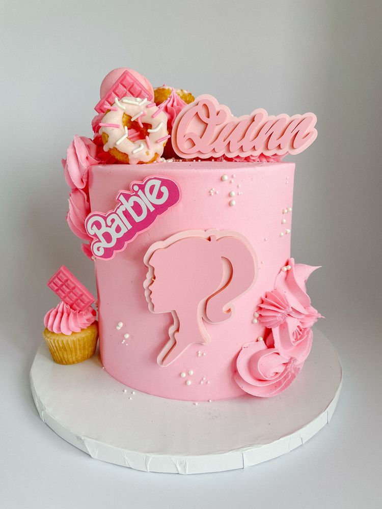 C2CB25 Barbie Cake | Chennai Classic Cake