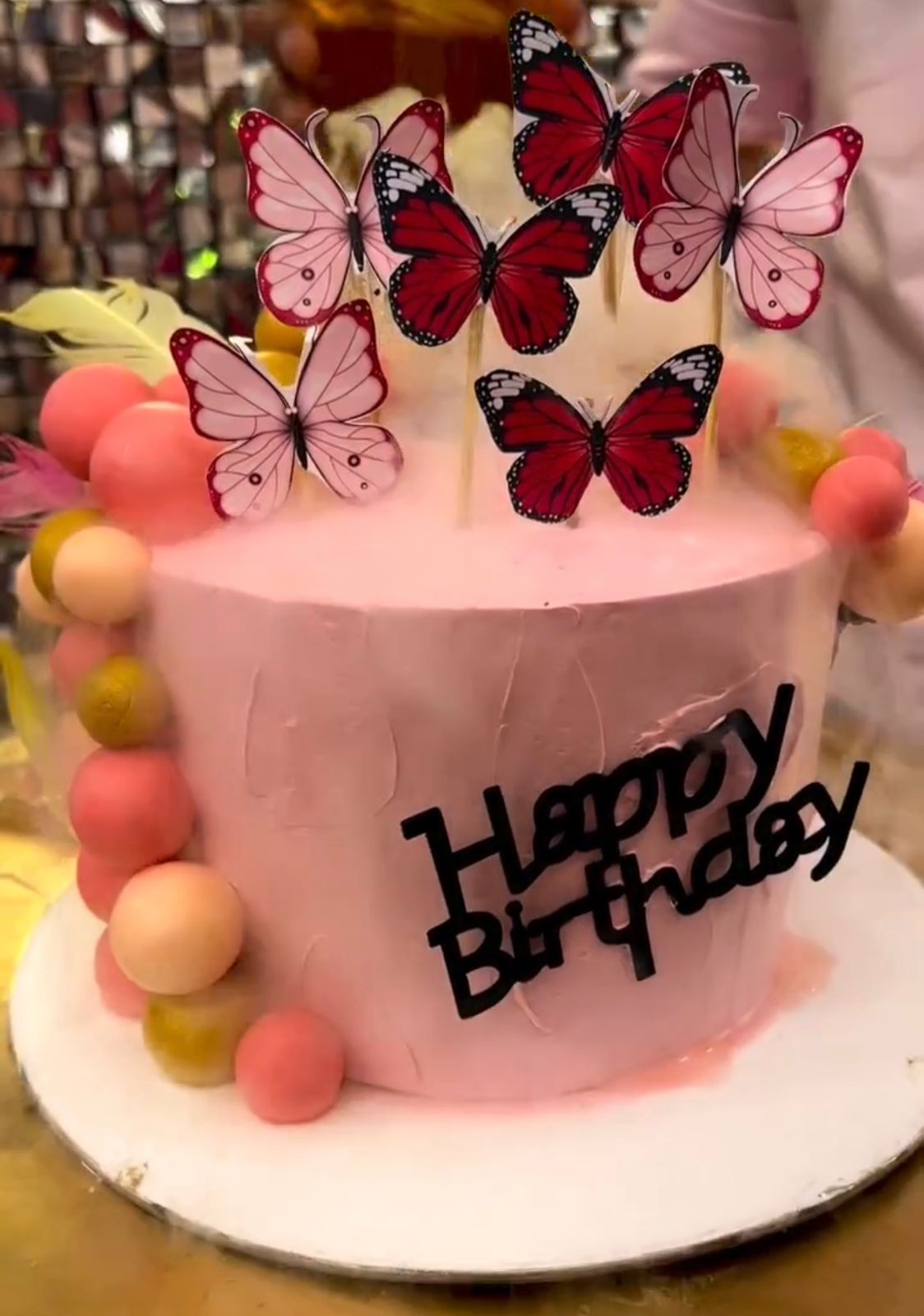 Smoking Theme Cake | Cake decorating designs, Cool birthday cakes, Cake