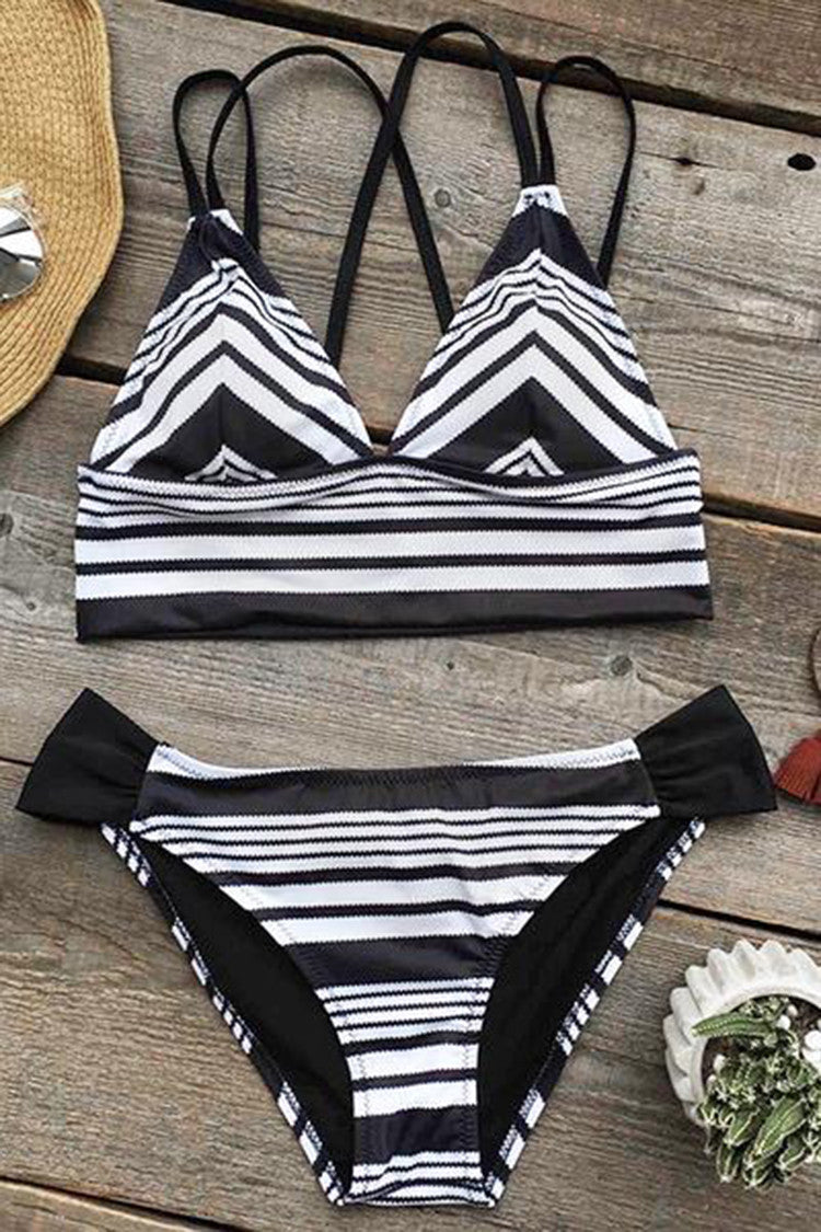 Cupshe Complex Stripe Bikini Set