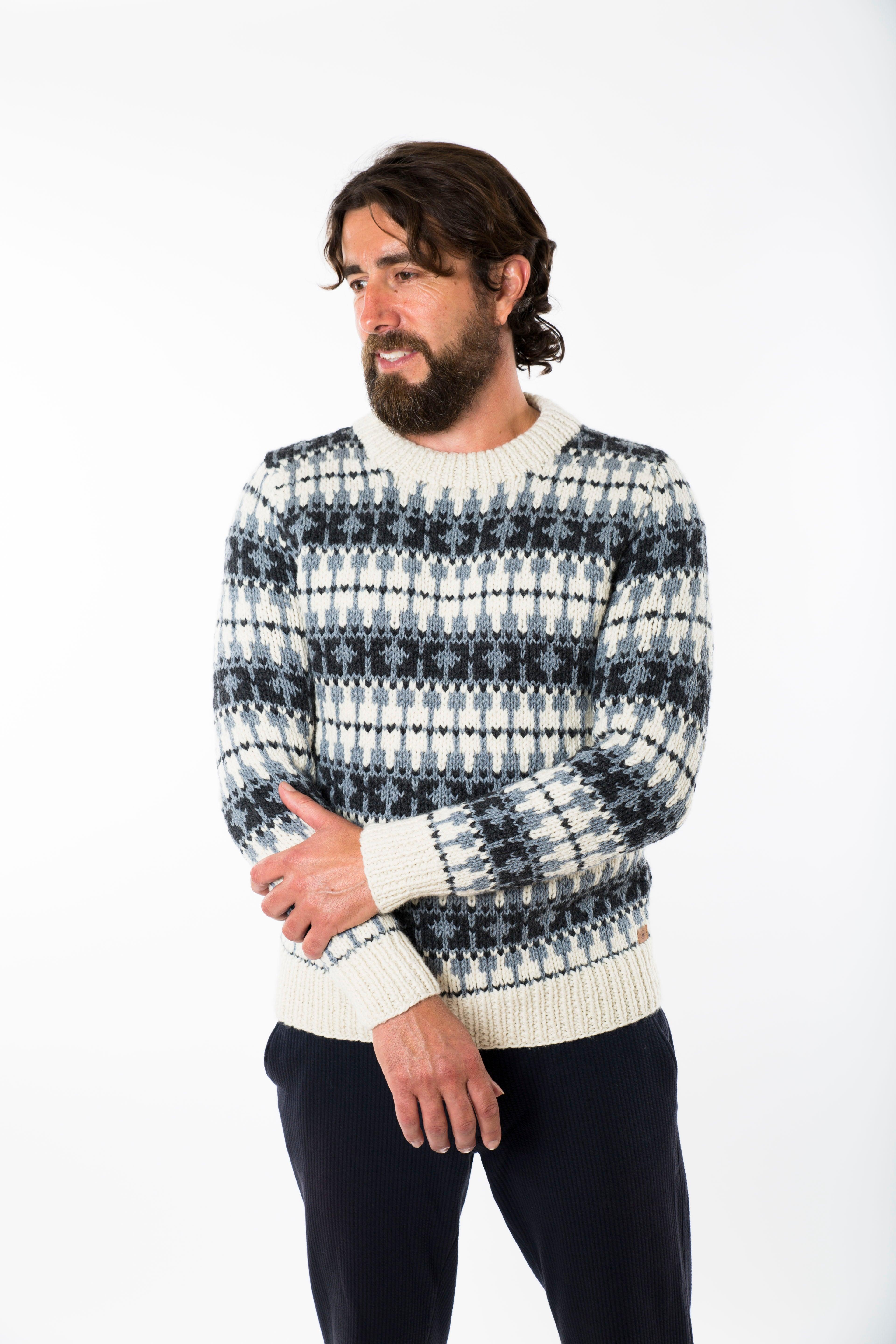 Se Skaane Sweater - Fuza Wool - Denim hos Fuza Wool