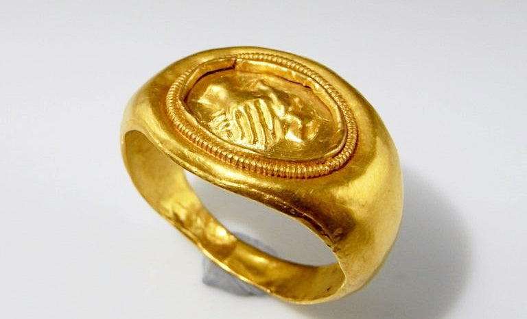 anillo antiguo romano