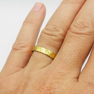 anillo de boda de oro 24k martillado