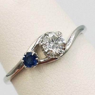 anillo diamante con zafiro, pequeña talla para mujer