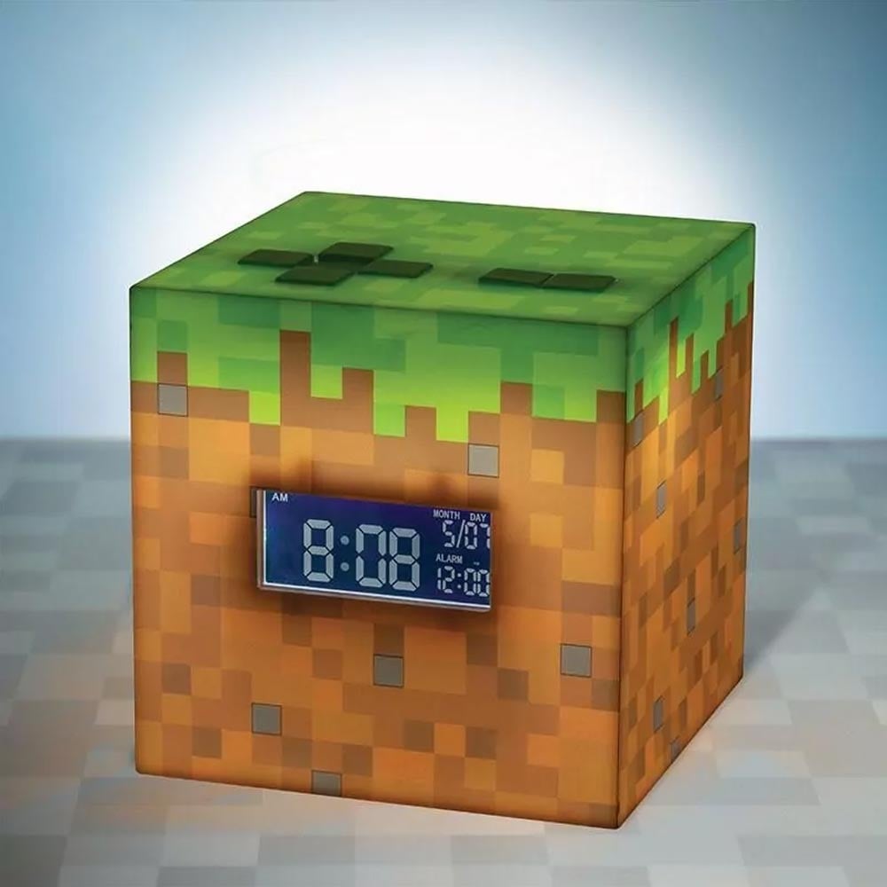 Geek Nation - جيك نيشن‎ on Instagram: Creeper Icon Alarm clock 👾 Wake up  every morning to the Minecraft theme with this Creeper Icon Alarm Clock.  Now available at Geek Nation 🇰🇼 #creeper #minecraft