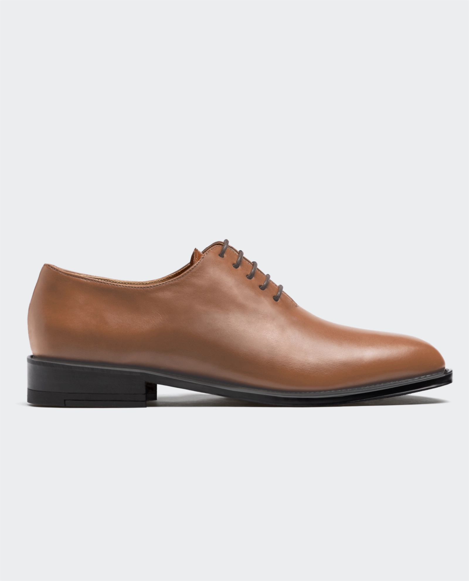 Chukka boots and dress shoes Shoelace Length