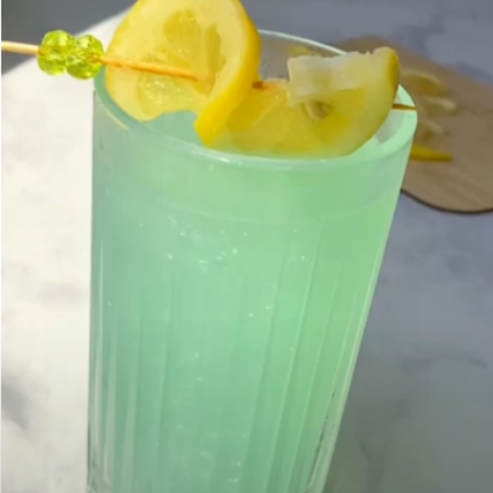 Blog-Main-green-lagoon-cocktail-recipe