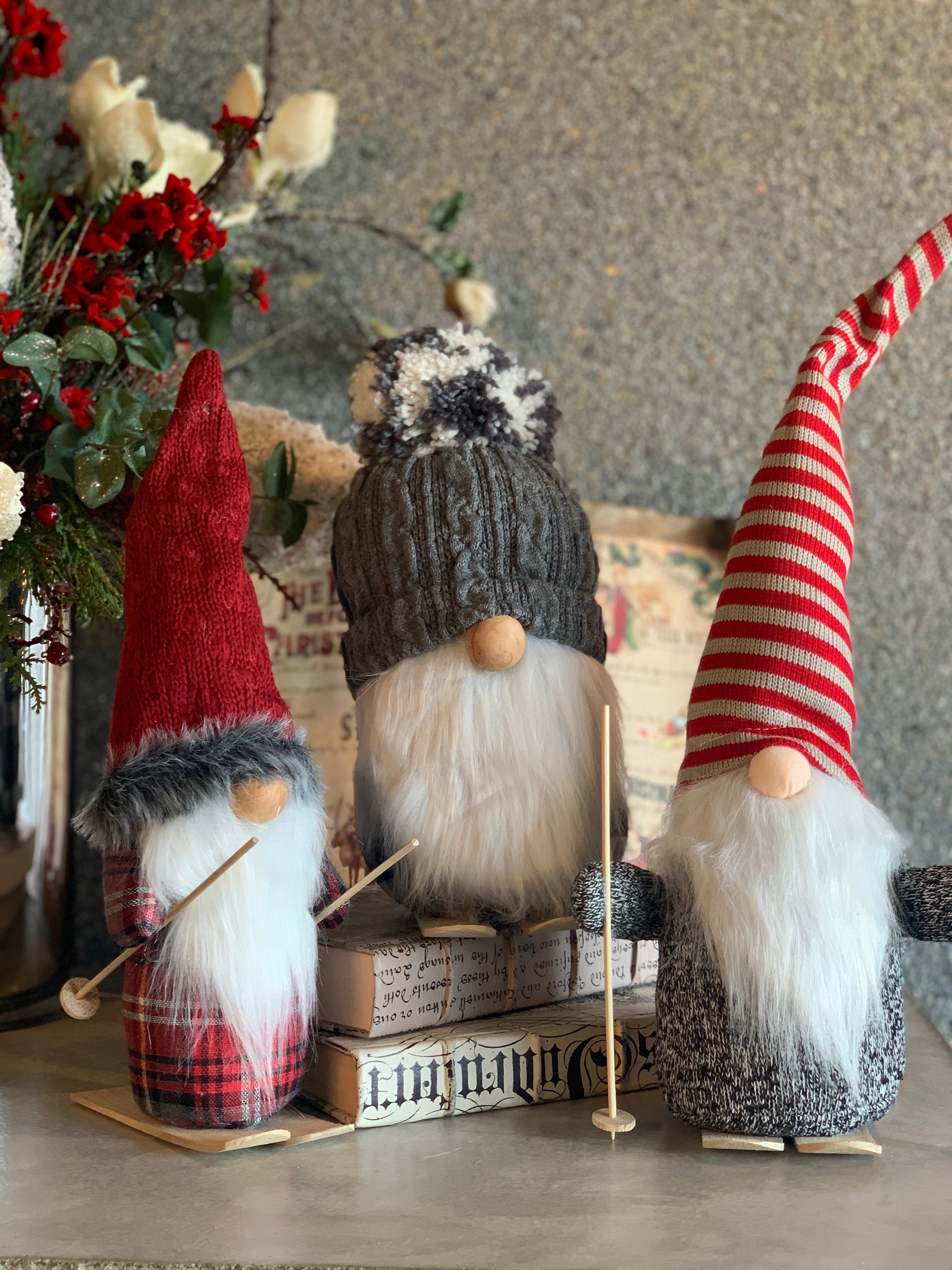 SET OF 3 GNOMES WITH SKIS
