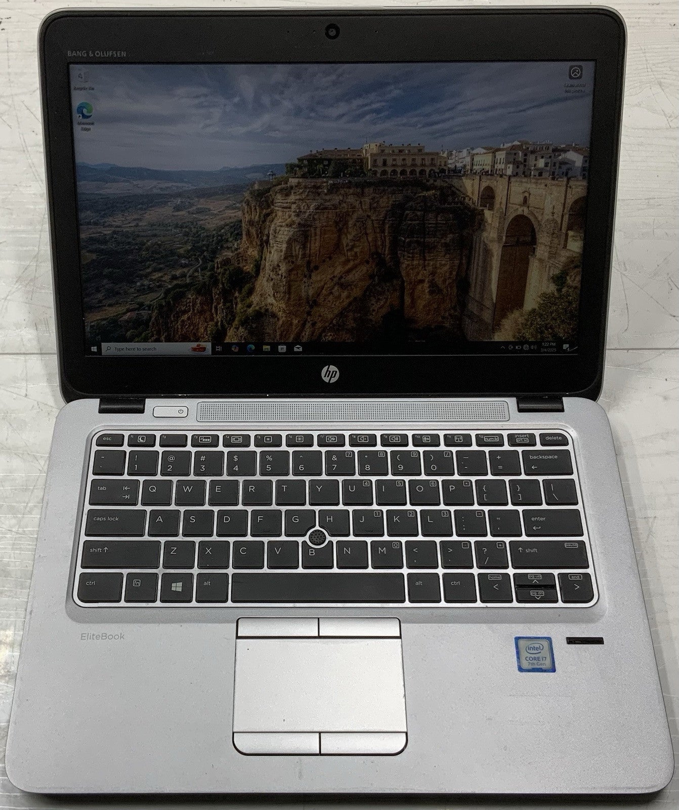 HP ELITEBOOK 820 G4 i7-7500U 8GB Ram, 256GB SSD, Windows 10 Pro