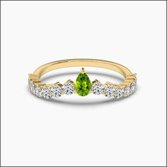 Peridot pear curved ring