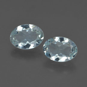 Image of aquamarine birthstone. A Gemstone which Elena Brennan uses in her Jewellery designs!