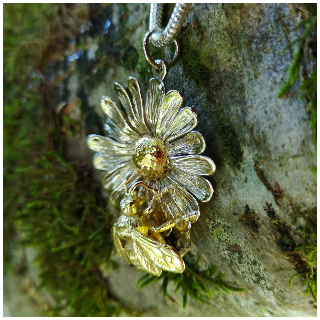 The Bee and Daisy Pendant polished and ready for a lovely customer.