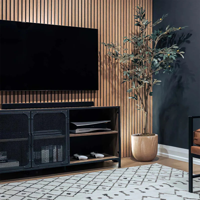How to Decorate a Living Room with Wood Paneling