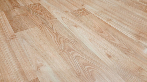 Laminate Flooring vs Hardwood