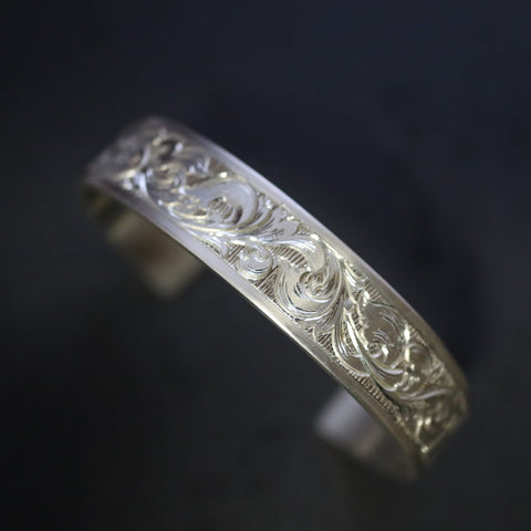 IMULTAの彫金ジュエリー　acanthus bangle　バングル