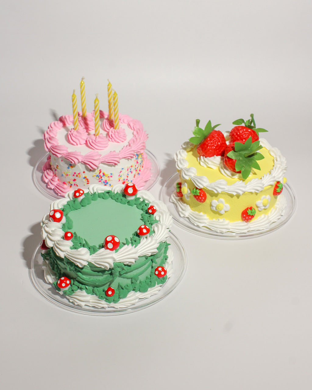 https://cdn.shopify.com/s/files/1/0787/5255/files/bando-3p-jenny-lemons-fake-cake-craft-kit-all-styles-01_f61cb588-ccc0-4580-b6fd-ed772c105c11.jpg?v=1690475640