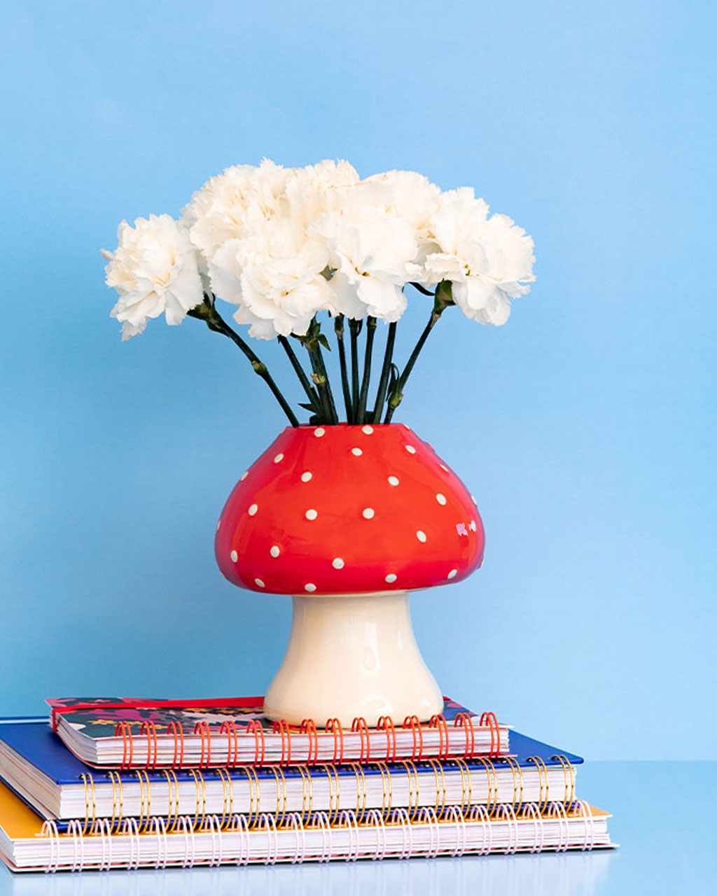 https://cdn.shopify.com/s/files/1/0787/5255/products/bando-il-fw22-mushroom-vase-01.jpg?v=1662760091