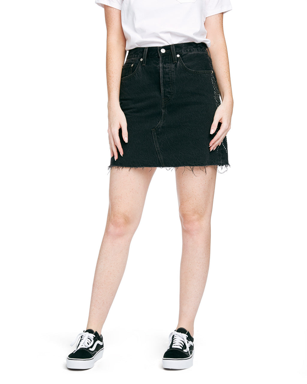 levis black skirt