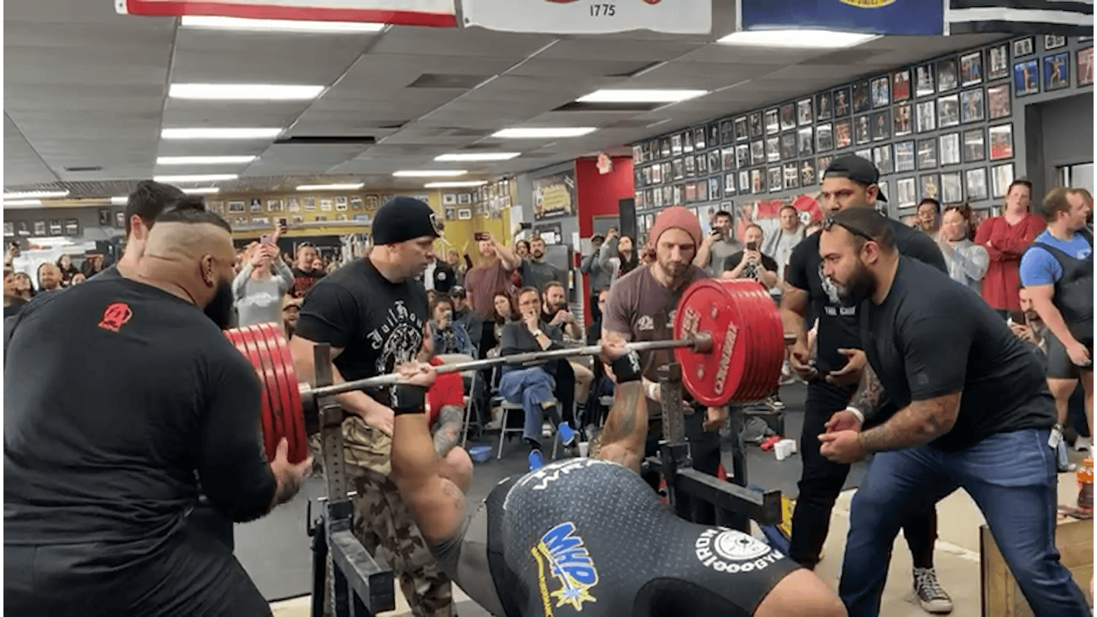 Airman Sets World Record With 551 Pound Bench Press Humble And