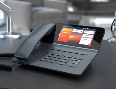 Gigaset Fusion FX800W corded VoIP phone on desk