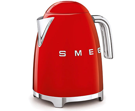 Front view of red Smeg kettle
