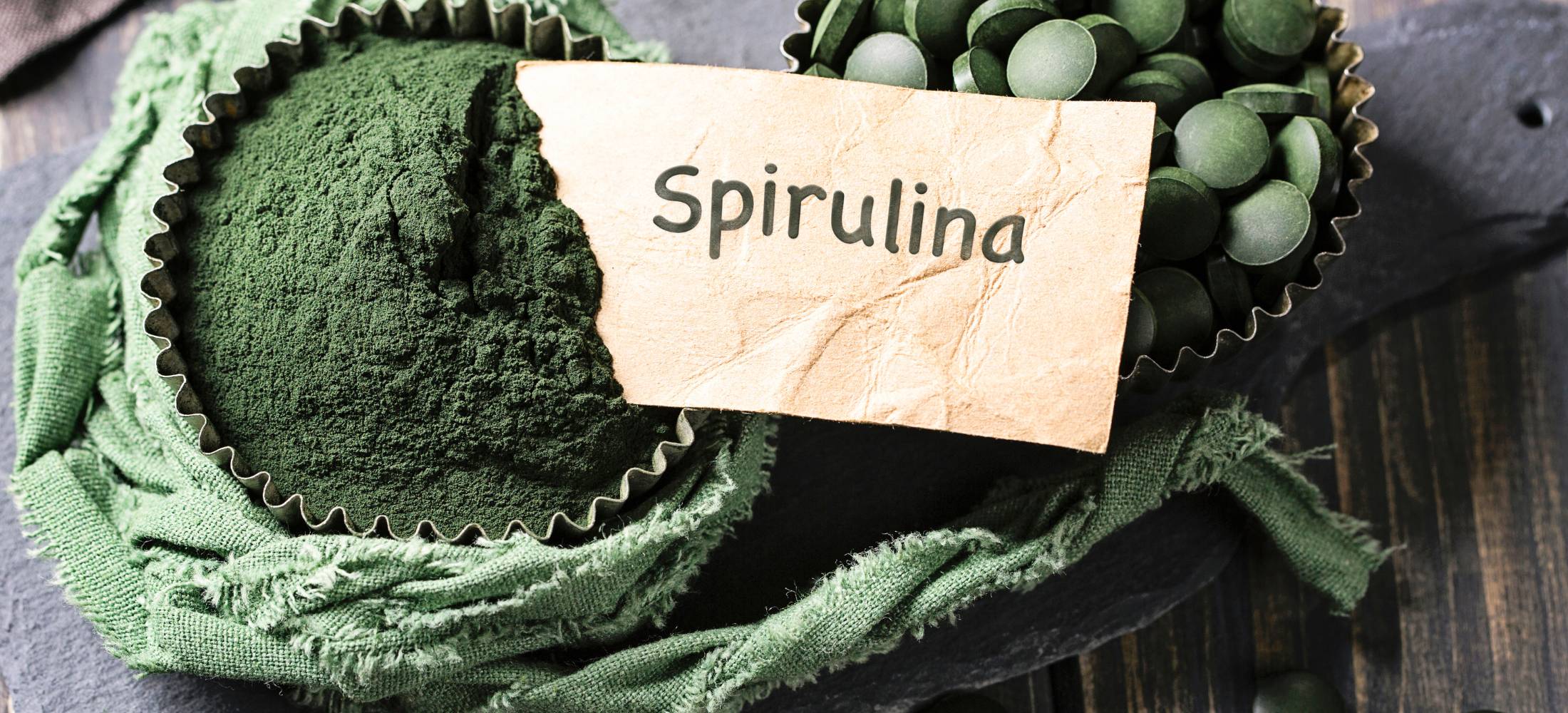 Spirulina powder and supplements for dogs