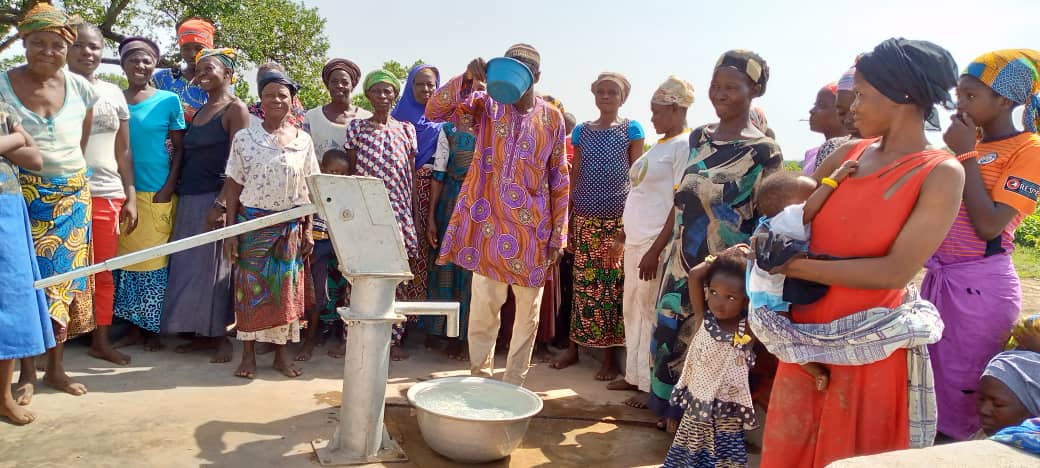 nuevo pozo en Burkina Faso